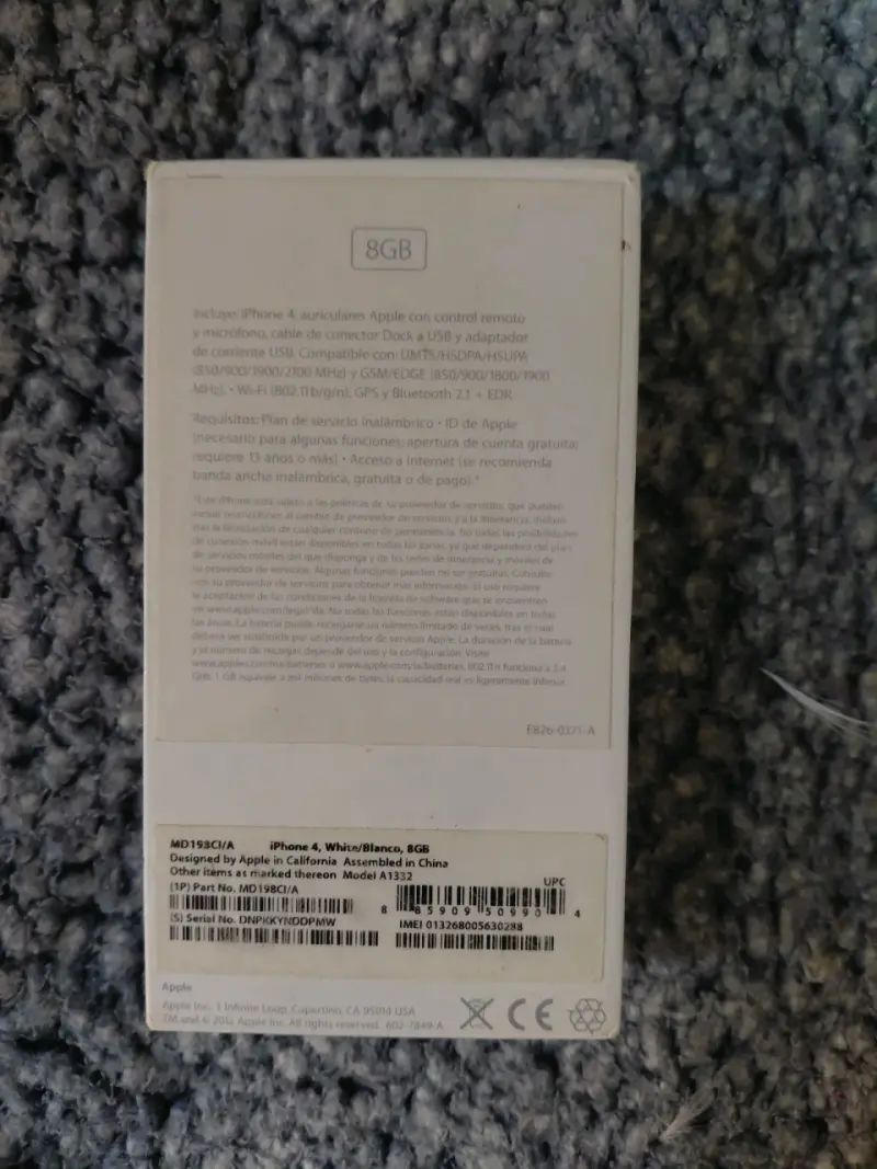 iPhone 4 8GB Blanco en Buen Estado - 4