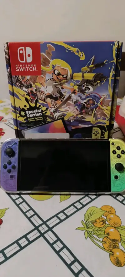 Nintendo Switch OLED Edición Especial Splatoon 3 - miniatura 2