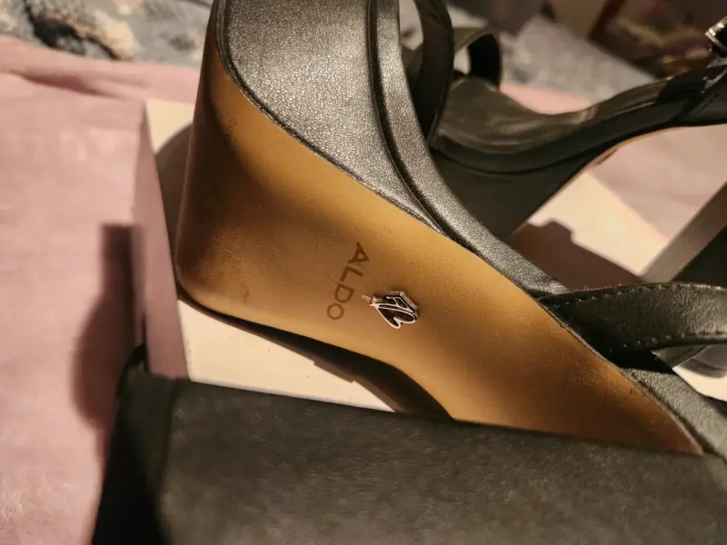 Sandalias de tacón alto negras Aldo - 2