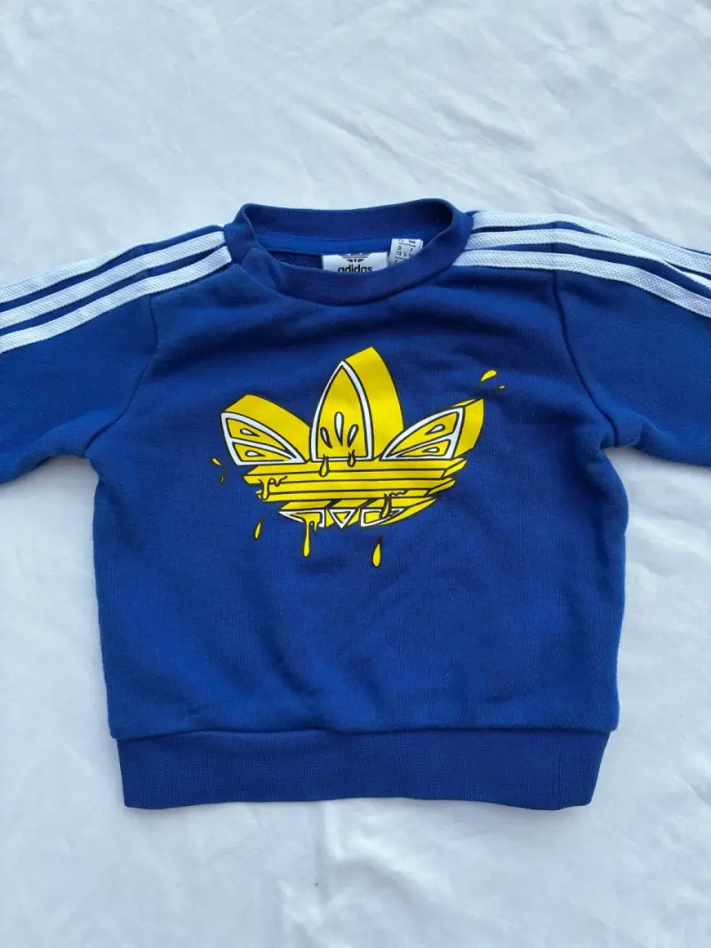 Polerón azul para niños Adidas con logo amarillo - 1
