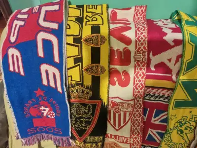 Colección de bufandas de equipos de fútbol europeos - miniatura 3