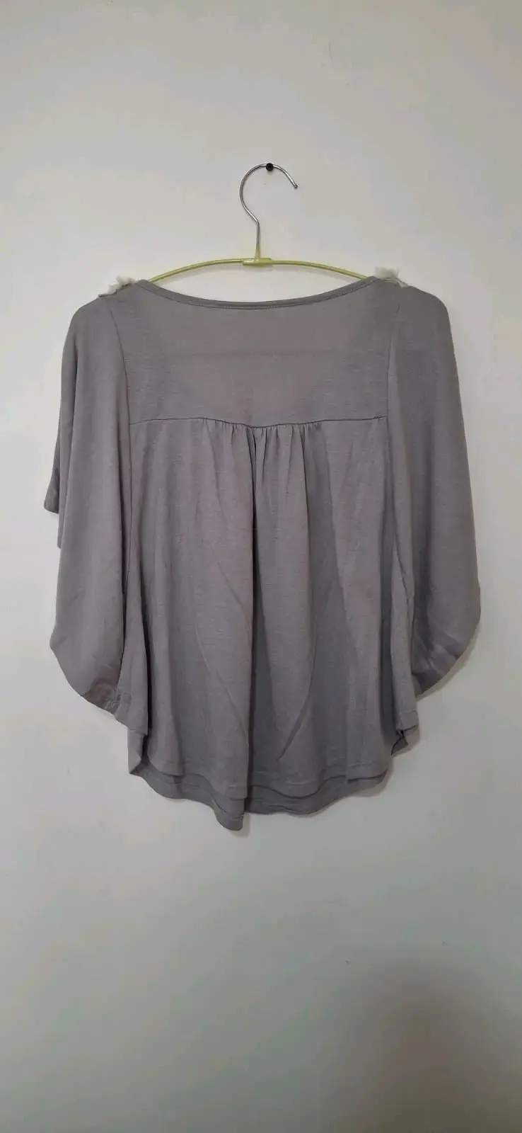 Blusa manga murciélago gris con bordado - 2