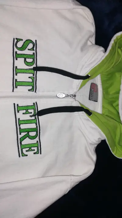Zip up (poleron) SpitFire blanco y verde y2k - miniatura 2