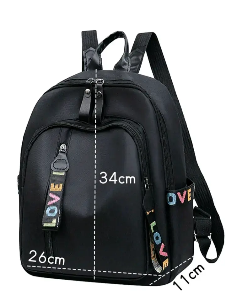 Mochila negra con diseño LOVE - 5