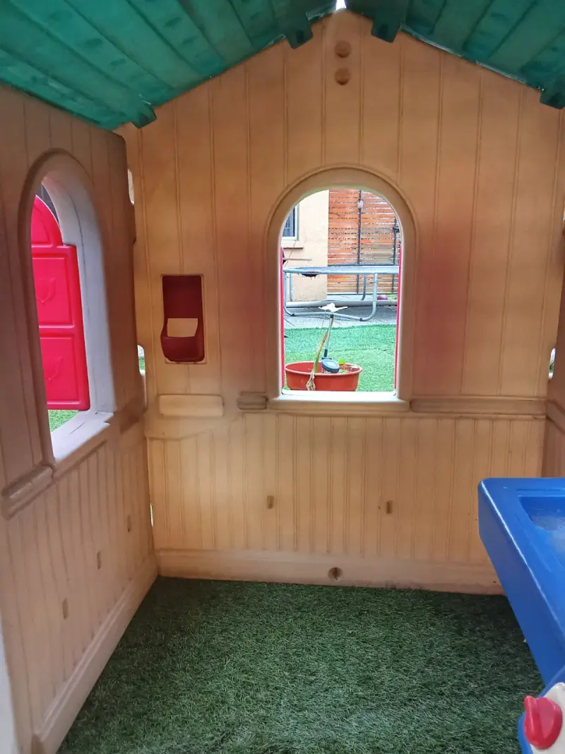 Casita de Juego Infantil de Plástico para Exterior - 4