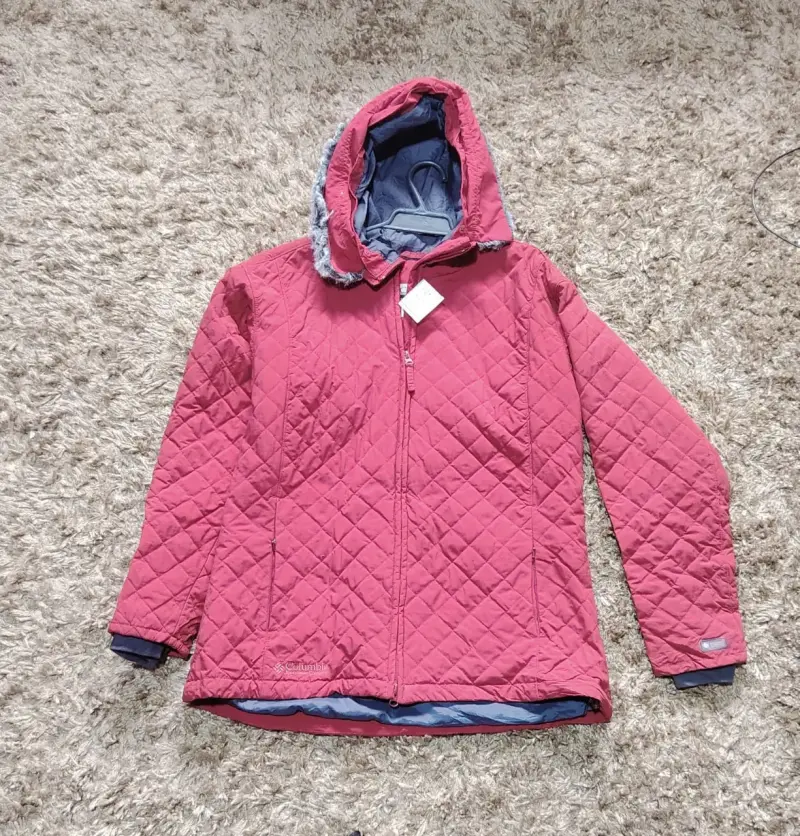 Chaqueta acolchada Columbia para mujer color rosado
