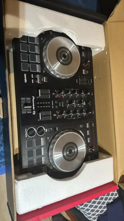 Controlador DJ Pioneer DDJ-SB3 con Serato DJ Lite - miniatura 2