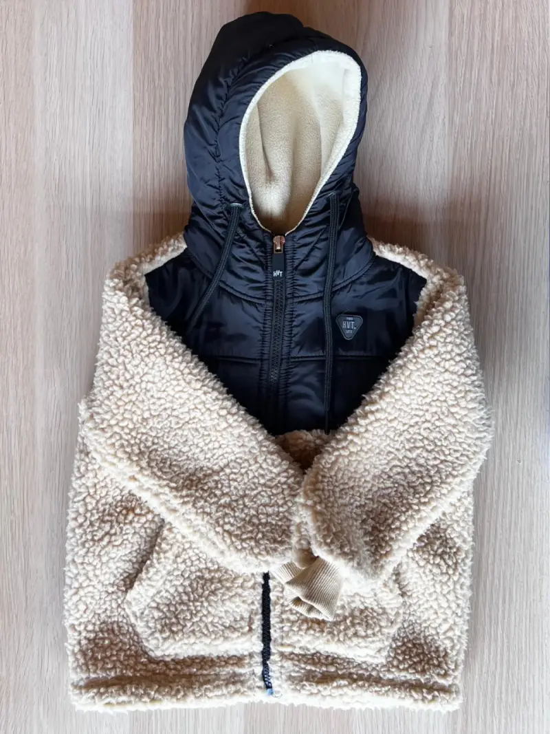 Chaqueta de niño con capucha y forro polar - 2