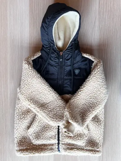 Chaqueta de niño con capucha y forro polar - miniatura 2