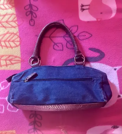 Bolso de mano azul de mezclilla - miniatura 4