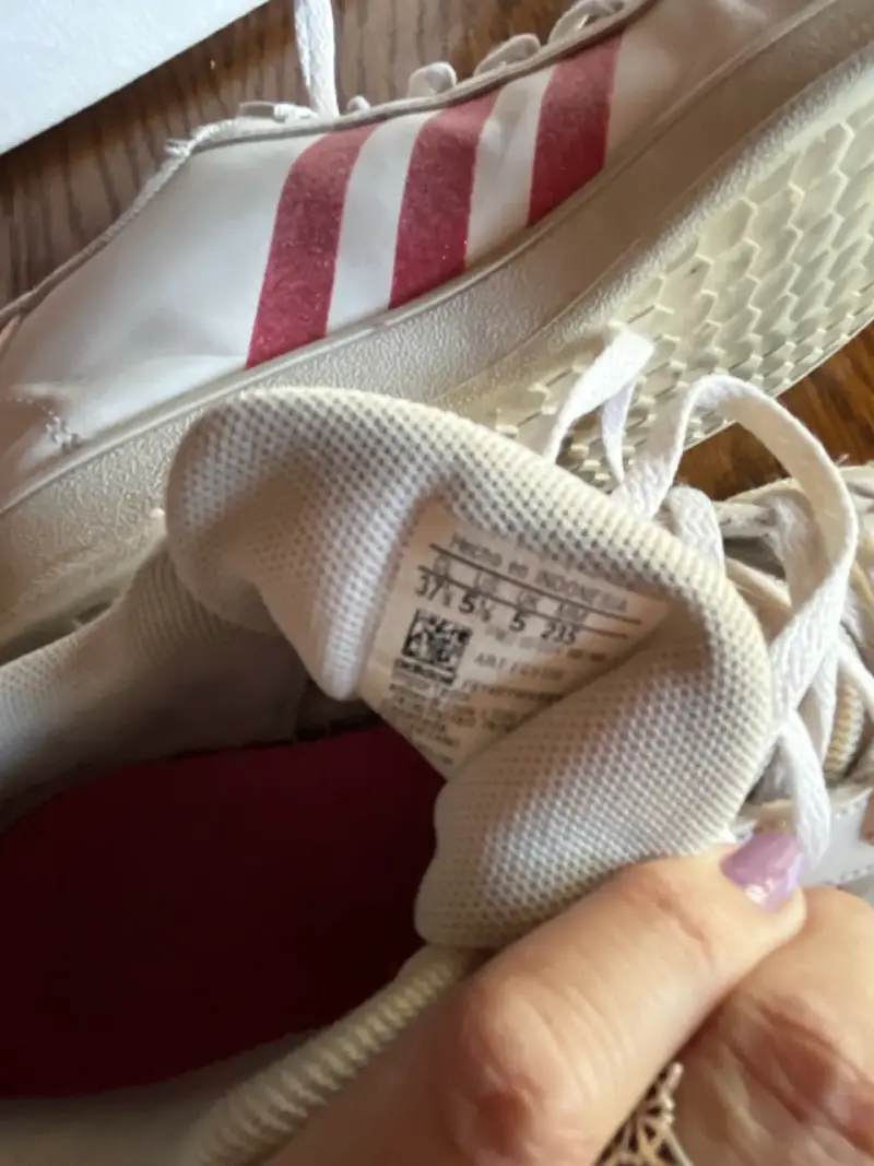 Zapatillas urbana blancas con rayas rosas Adida - 2