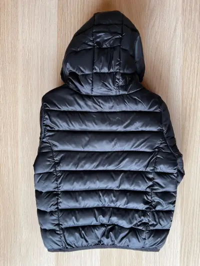 Chaqueta acolchada negra para niño con capucha - miniatura 4