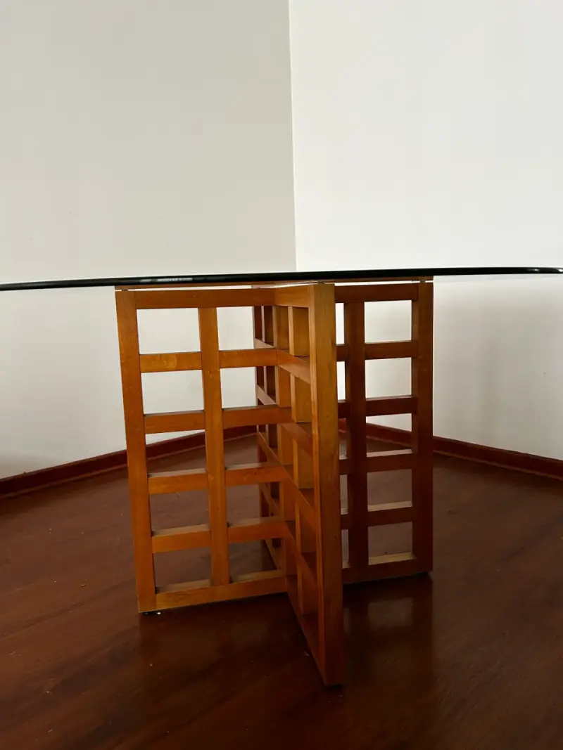 Mesa de comedor redonda de vidrio y madera - 3