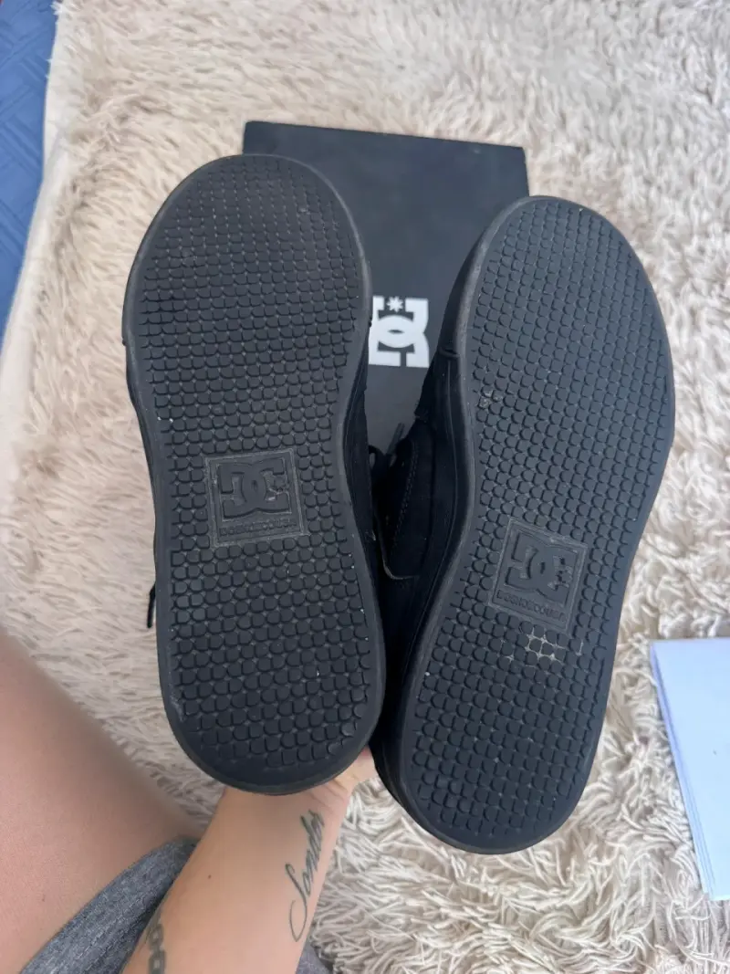 Zapatillas negras DC Pure para skate - 2