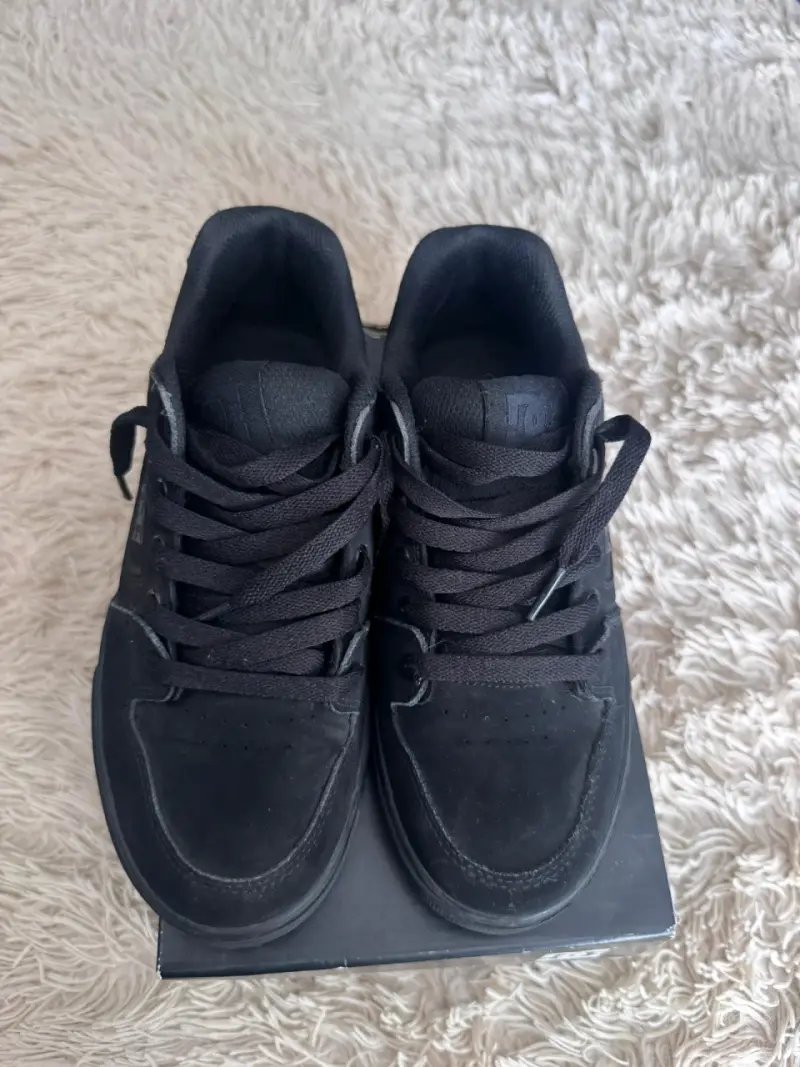 Zapatillas negras DC Pure para skate - 3
