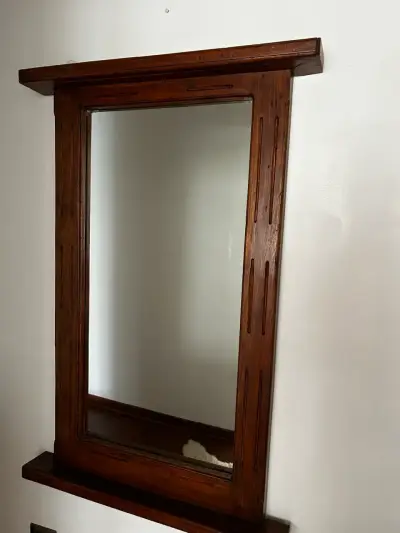 Espejo de pared con marco de madera - miniatura 1