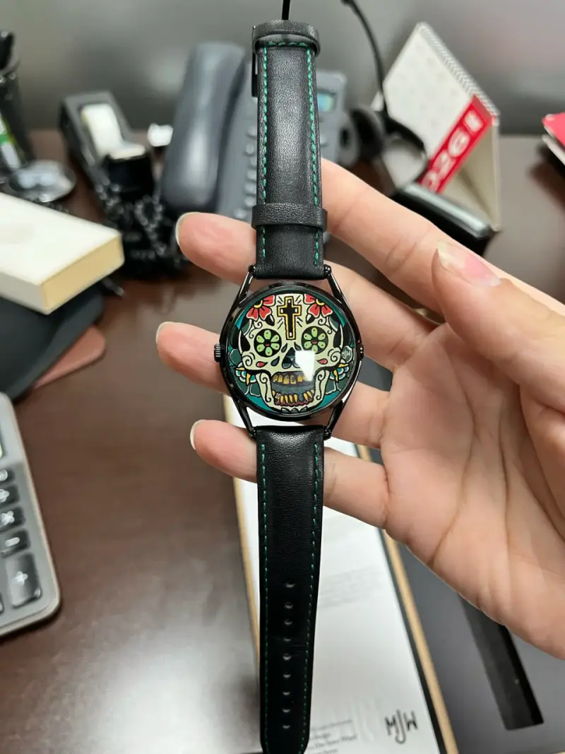 Reloj Mr Jones con diseño de calavera - 1