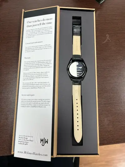 Reloj Mr Jones con diseño de calavera - miniatura 3