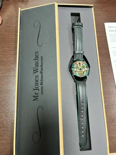 Reloj Mr Jones con diseño de calavera - miniatura 4