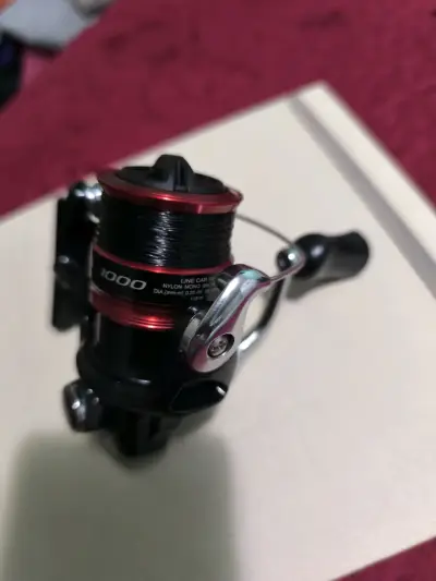 Carrete de Pesca Shimano Sienna 1000 - miniatura 2