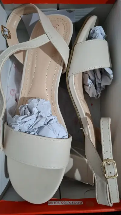 Zapatos de tacón bajo, beige para mujer Weide - miniatura 1