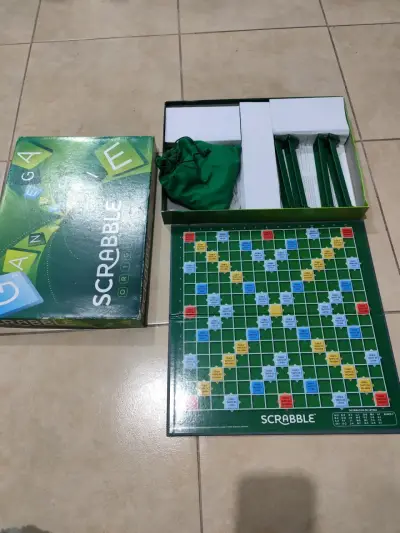 Juego de mesa Scrabble Original en español - miniatura 5