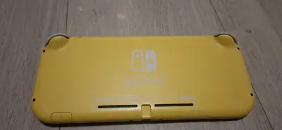 Consola Nintendo Switch Lite Amarilla con Juego - miniatura 3
