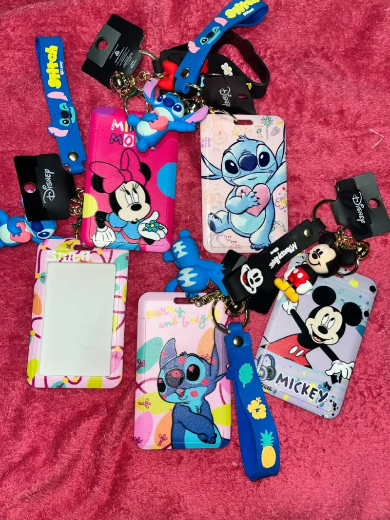 Set de accesorios Disney y Hello Kitty - 2