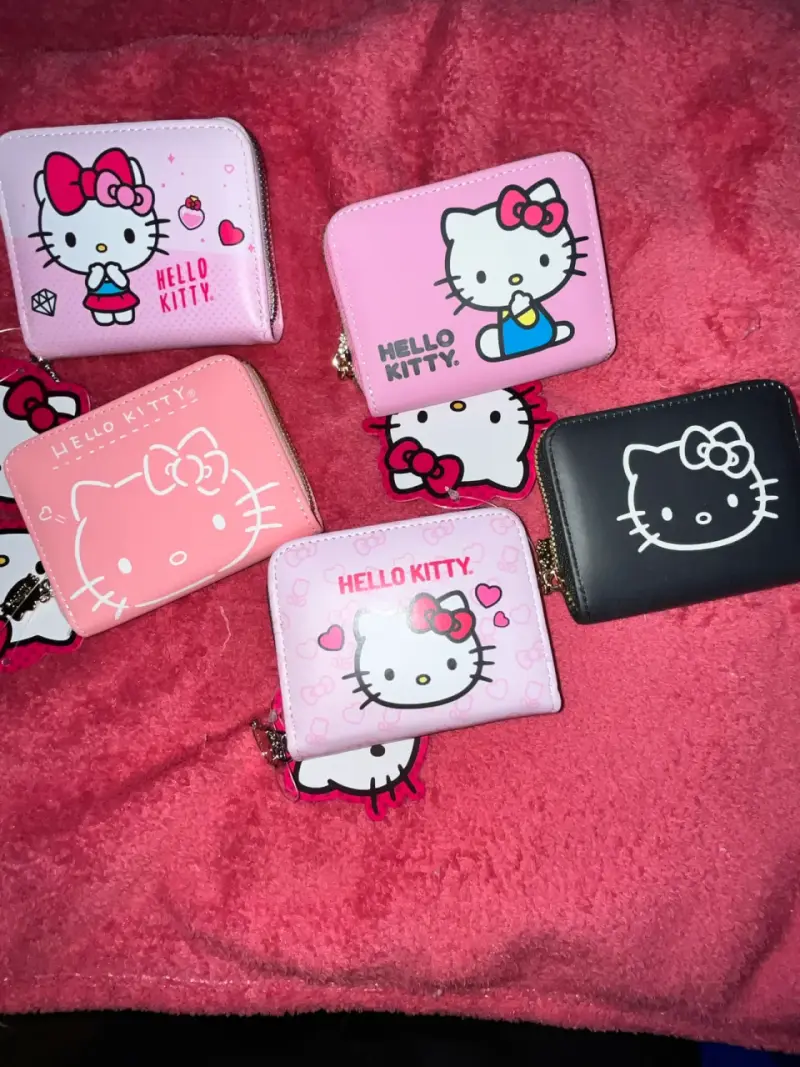 Set de accesorios Disney y Hello Kitty - 3