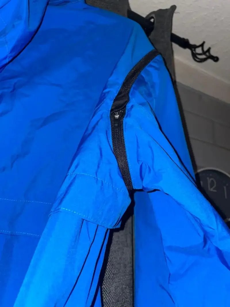 Corta viento azul - 3