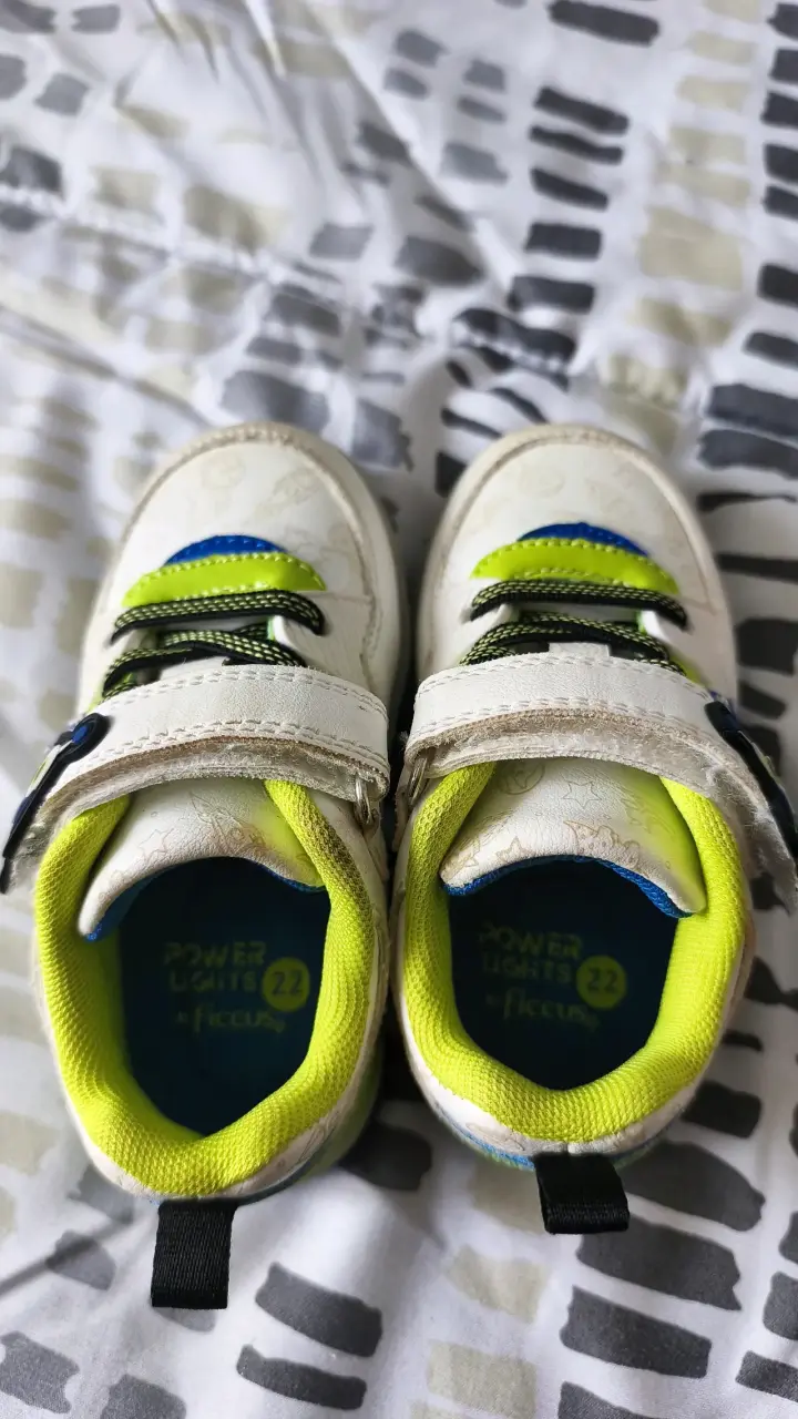 Zapatillas infantiles Ficcús con luces n°22 - 4