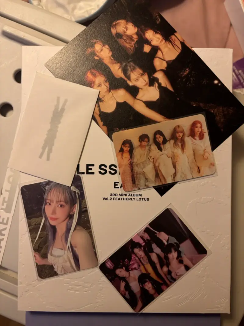 Le Sserafim Easy 3rd Mini Album