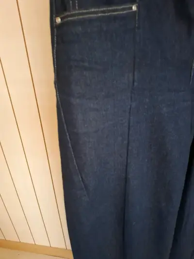 Pantalones anchos de mezclilla azul para mujer - miniatura 3