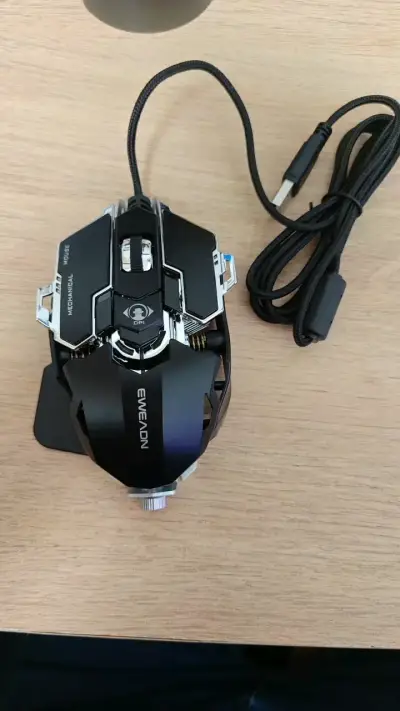 Mouse gamer MK500 con cable USB - miniatura 5