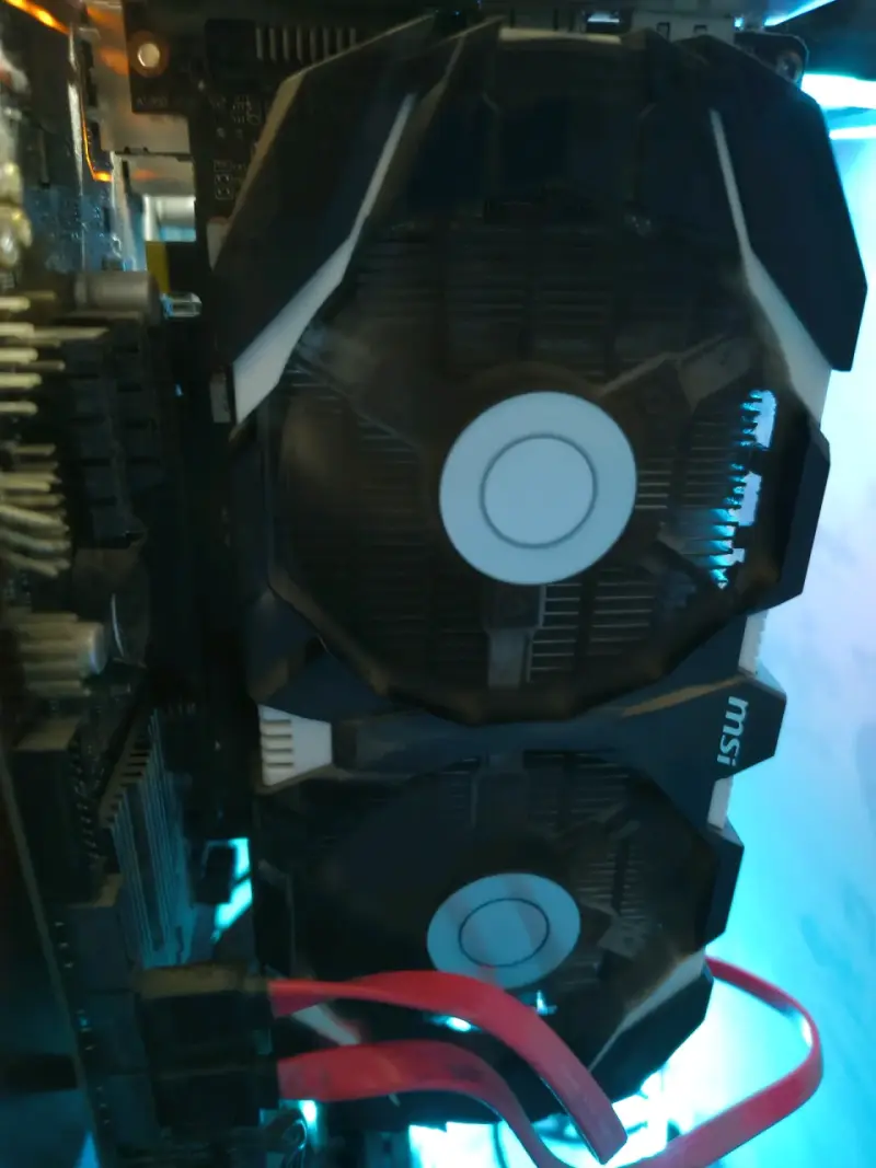 Tarjeta gráfica MSI 1050ti 4gb - 2
