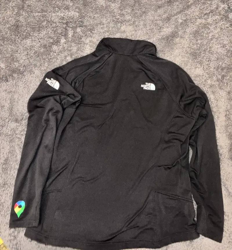 Polerón negro The North Face para mujer - 3