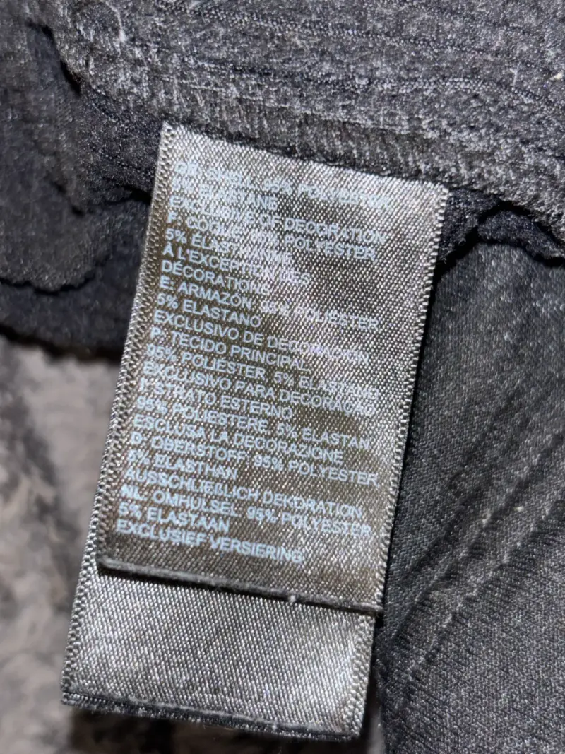 Polerón negro The North Face para mujer - 5