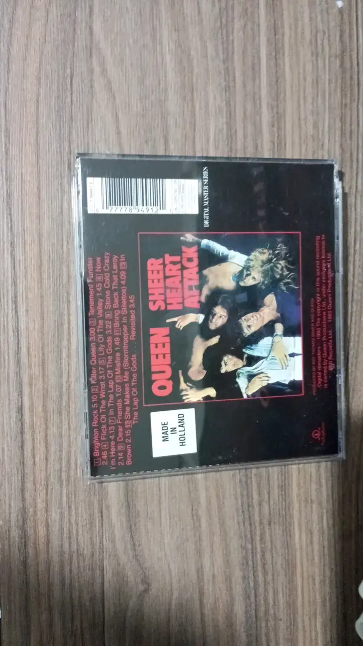 Disco Queen sheer heart attack - 2