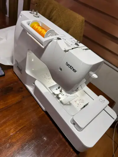 Máquina de Coser Brother Innov-is PE-460L - miniatura 4