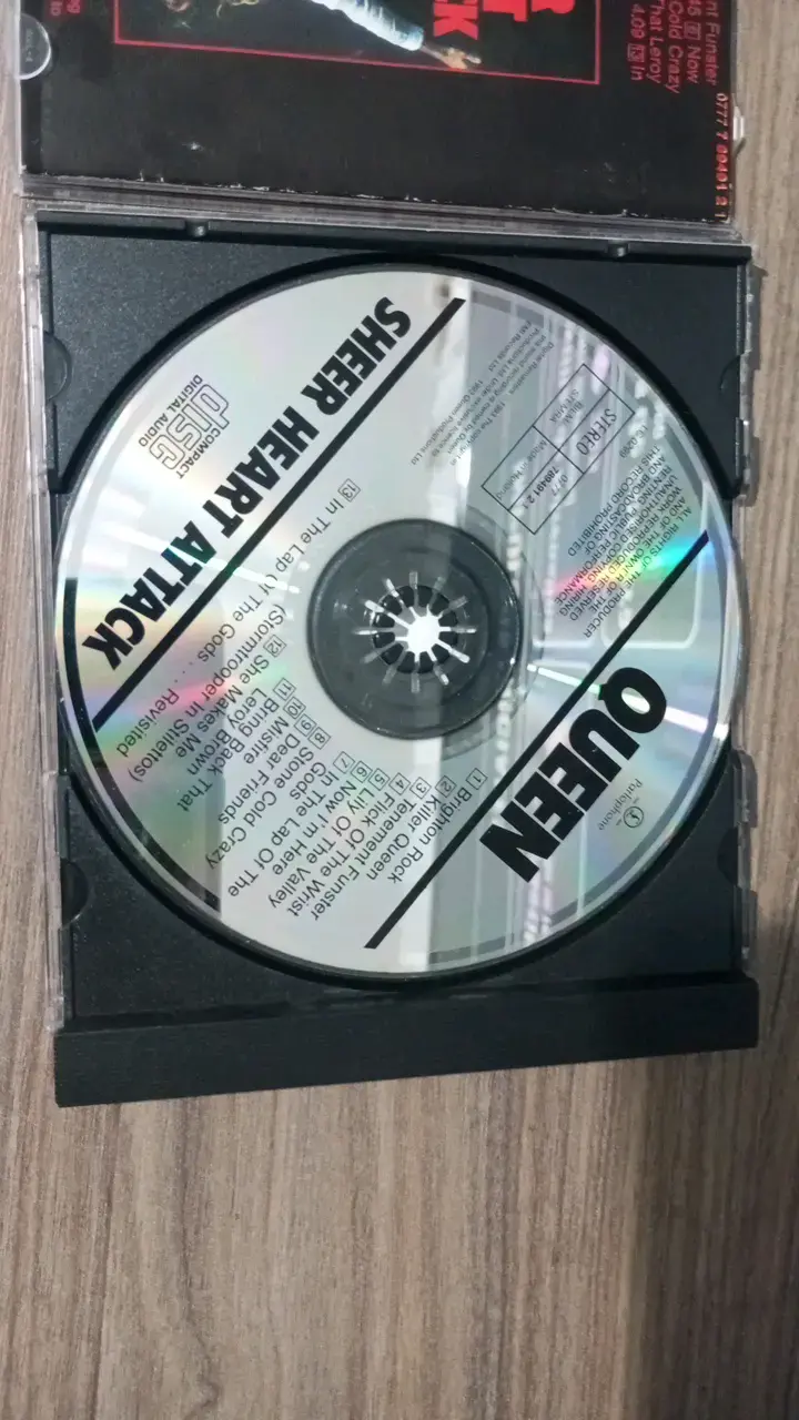 Disco Queen sheer heart attack - 3