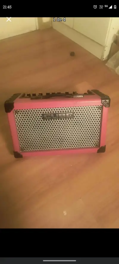 Amplificador Roland Cube Street rojo portátil - miniatura 1
