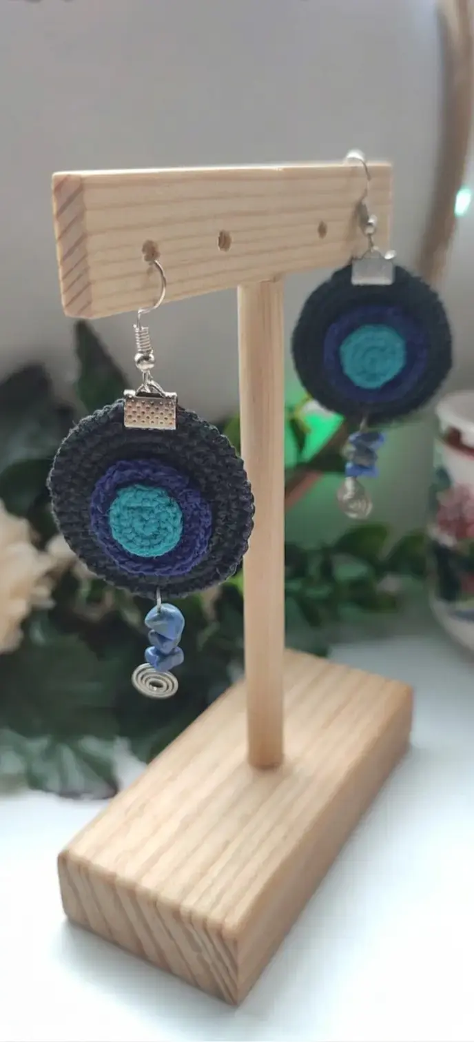 Aros tejidos a mano con piedras natural de colores - 3