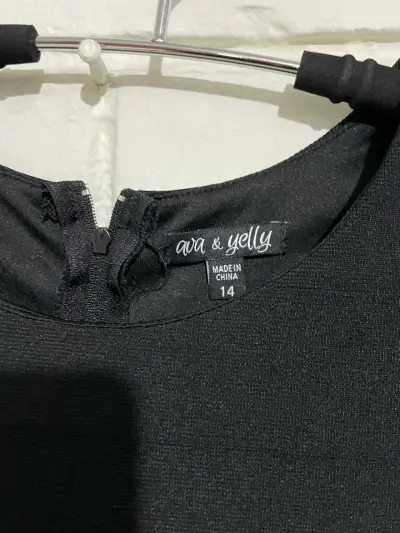 Vestido negro elegante Ava & Yelly - miniatura 3