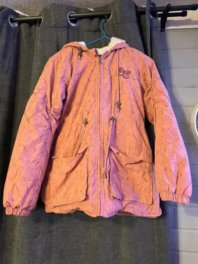 Chaqueta de invierno rosada con capucha - miniatura 1