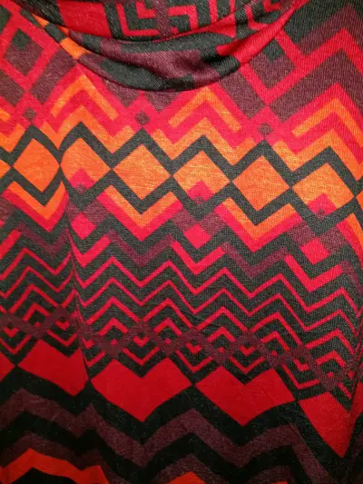 Vestido estampado zigzag colores cálidos - miniatura 2