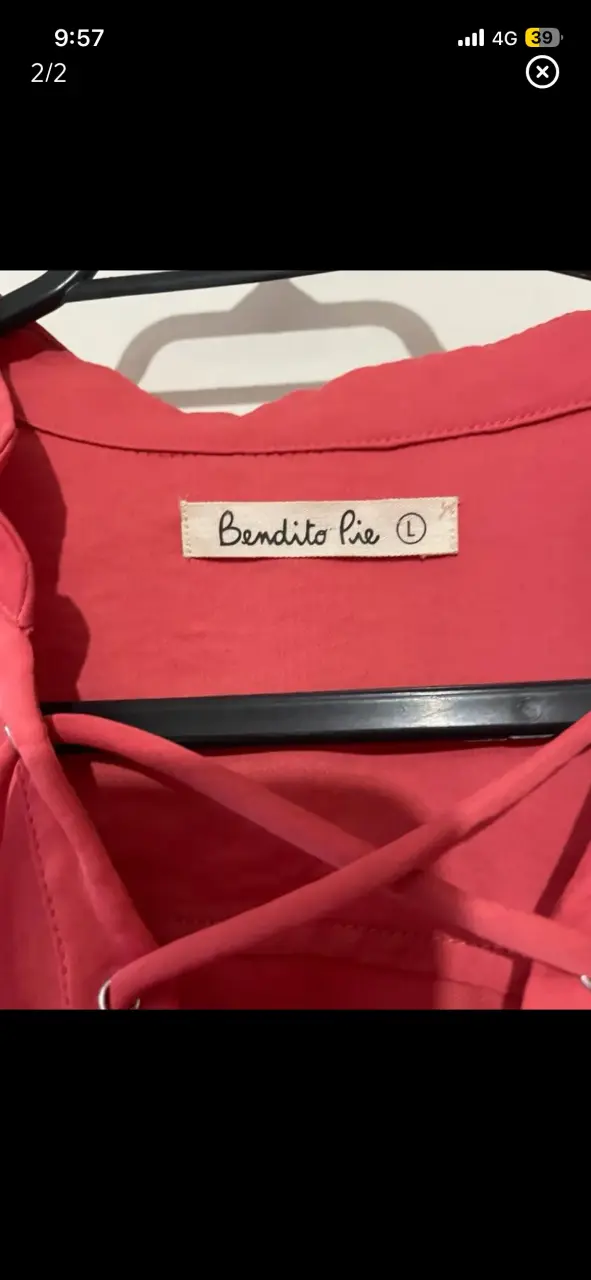 Blusa roja con cordones Bendito Pie - 2
