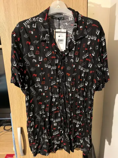Camisa estampada negra Fashion Spark talla M - miniatura 1