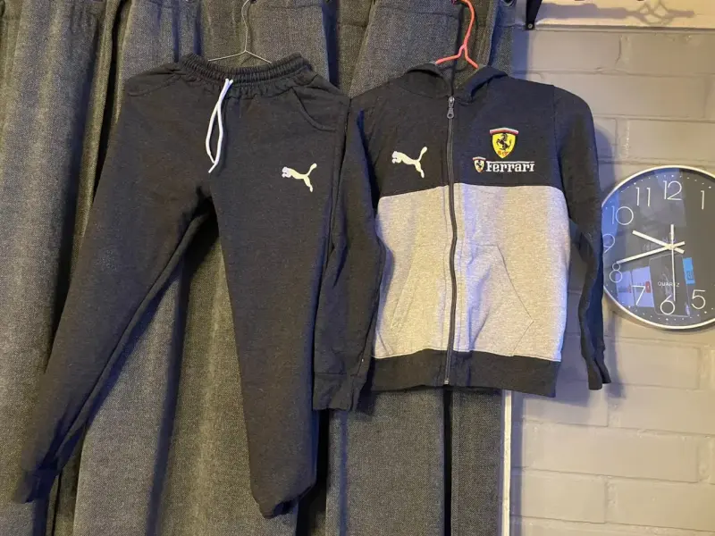 Conjunto deportivo Puma Ferrari para niños