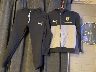 Conjunto deportivo Puma Ferrari para niños - miniatura 1