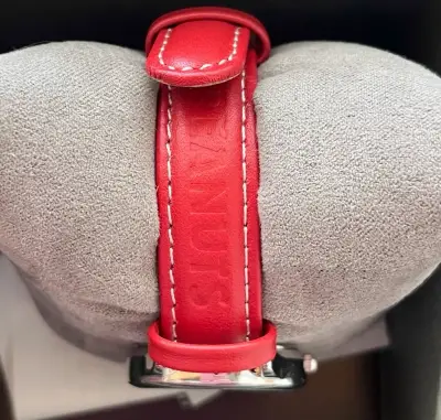Reloj de pulsera Snoopy con correa roja - miniatura 2